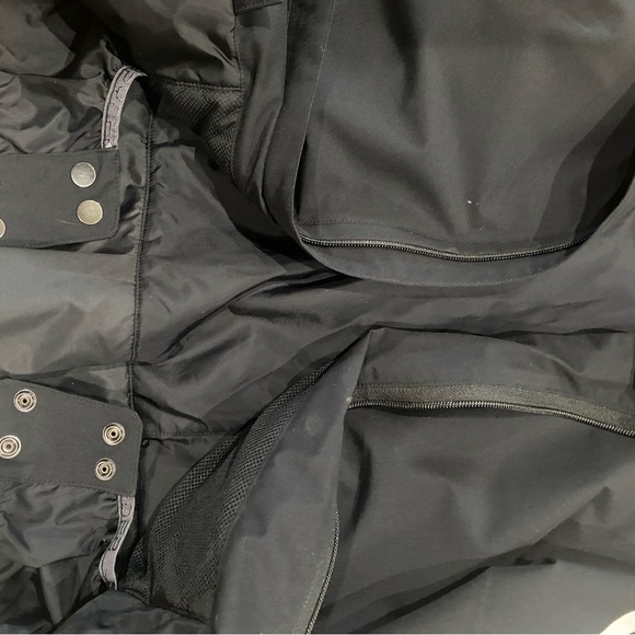 Spyder Black Ski Jacket with White Accents size 6 Women - Picture 5 of 11